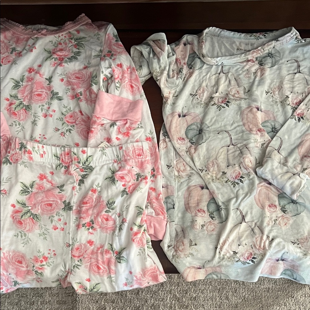 Set of 2 Jammie jues ..Never Use Filters. Posh peanut/Milkberry pjs.